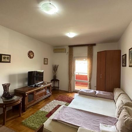 Bella Apartman Podgoriţa Exterior foto