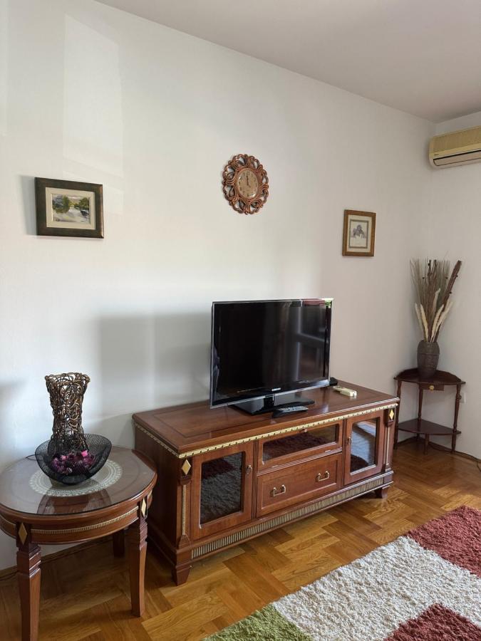 Bella Apartman Podgoriţa Exterior foto