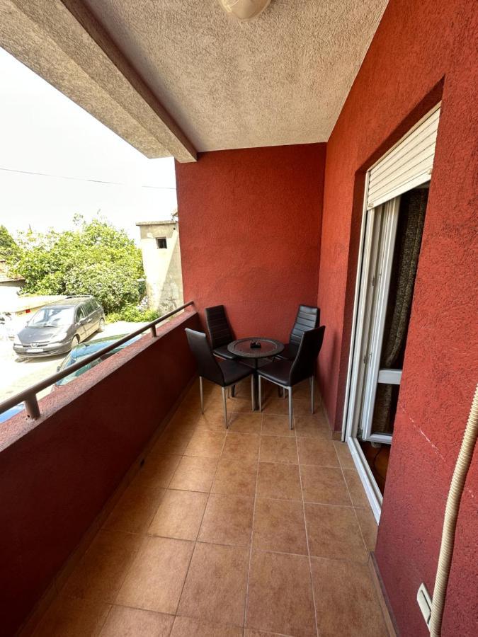Bella Apartman Podgoriţa Exterior foto